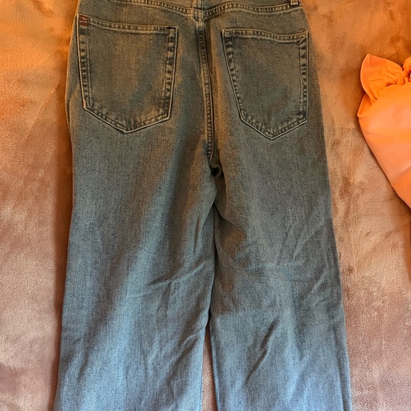 RIPPED BRAND NEW BDG JEANS - Picture 4 of 5